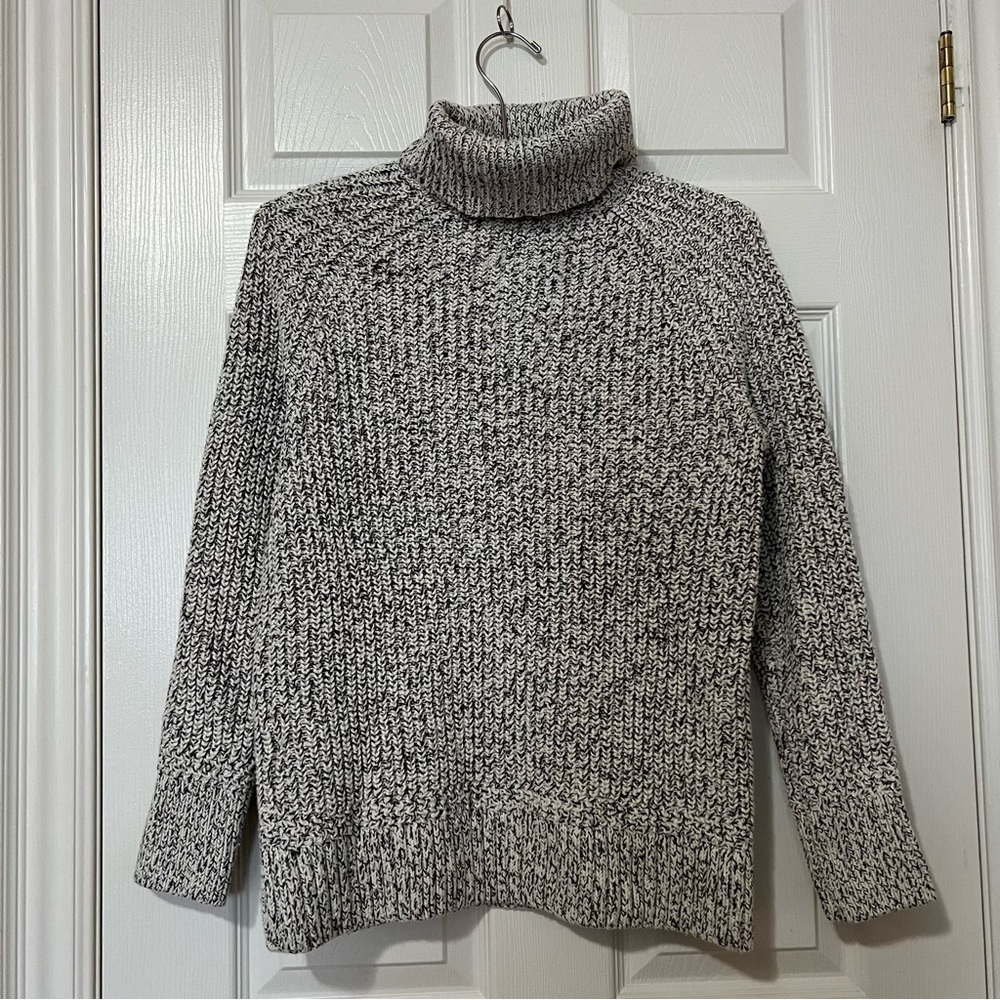 Roots Gray Speckle Knit Cotton Blend Snowy Fox Turtleneck Sweater - Sz XS - Picture 8 of 15